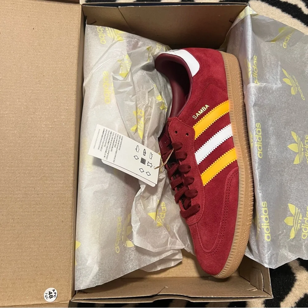 NWT Adidas Samba OG Sneakers Collegiate Burgundy Crew Yellow Men 9/Women 10 - Picture 6 of 14